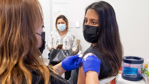 Tại sao bạn không nên bỏ qua mũi tiêm vaccine COVID-19 thứ 2?