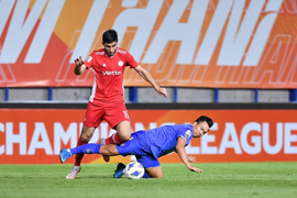 Thua đội bóng Thái Lan, Viettel mất ngôi nhì bảng