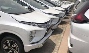 Thị trường ô tô 'ngấm đòn' COVID-19, lượng xe nhập khẩu giảm sâu