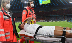 EURO 2020: Spinazzola chấn thương nặng, ôm mặt khóc nức nở