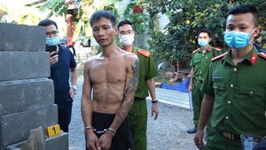 Bắt quả tang đối tượng tàng trữ gần 1.000 viên ma túy ở Quảng Bình