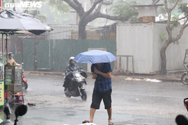 Dự báo thời tiết 10/7: Mưa dông tiếp tục trải dài từ Bắc vào Nam