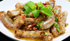Lòng lợn chiên mắm ớt