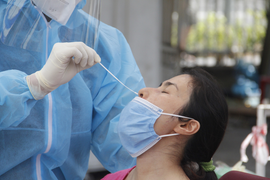 TP.HCM thanh, kiểm tra mua sắm kít xét nghiệm và vaccine COVID-19 ở 3 bệnh viện