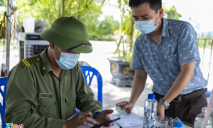 Ảnh: Quảng Ninh phạt người dùng giấy xét nghiệm nCoV giả để qua chốt