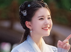 Vì sao 'thánh nữ xuyên không' Triệu Lộ Tư ngày càng bị ghét?