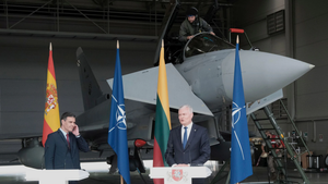 Tổng thống Litva hủy họp báo vì máy bay Nga, tiêm kích được lệnh đánh chặn