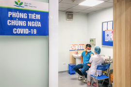 Gần 100% lực lượng tuyến đầu Vietnam Airlines Group được tiêm vaccine COVID-19
