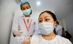 Thủ đô Phnom Penh hoàn tất chiến dịch tiêm chủng COVID-19