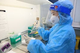 Bé gái 2 tuổi ở Nghệ An dương tính SARS-CoV-2