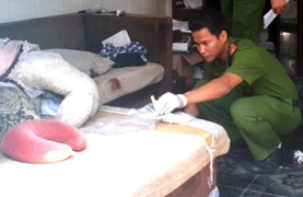 Bị chú ruột ném vào tủ nhôm, bé gái 1 tuổi chết thương tâm