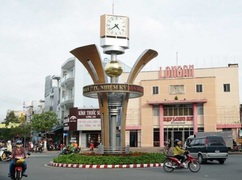 Long An tạm dừng dịch vụ kinh doanh ăn uống từ 0h ngày 11/7