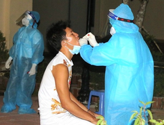 Nữ nhân viên nhà hàng từ TP.HCM về quê Thanh Hóa dương tính SARS-CoV-2