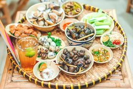 Dù hạ hay đông, vẫn ‘thầm thương trộm nhớ’ bát ốc luộc vỉa hè Hà Nội