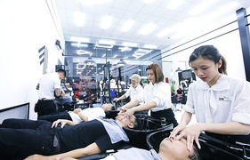 Hà Nội dừng hoạt động cắt tóc, gội đầu, nhà hàng chỉ được bán mang về