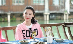 Khoe có nhiều đàn ông theo đuổi, Trương Bá Chi bị dân mạng mỉa mai