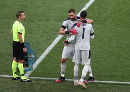 Tuyển Italy rơi nước mắt vì hành động của thủ môn dự bị