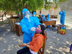 Hà Nội: 57 người liên quan nhân viên giao pizza dương tính SARS-CoV-2