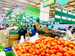 Saigon Co.op: Hàng hóa rất nhiều, khách hàng cần bình tĩnh mua thực phẩm