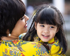 Con gái út đáng yêu của MC Diễm Quỳnh