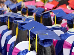 Lo ngại gia tăng tiến sĩ ‘dởm’ khi hạ chuẩn đào tạo