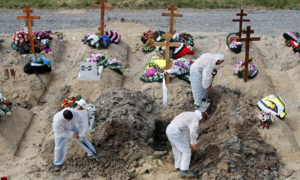 Số người chết vì COVID-19 ở Nga tăng kỷ lục ngày thứ tư liên tiếp