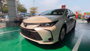 Toyota Corolla Altis 2021 đầu tiên xuất hiện tại Việt Nam