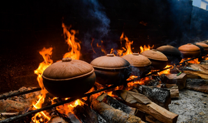 Niêu cá kho có giá 1,2 triệu đồng và những lý do khiến món này đắt đỏ như vậy