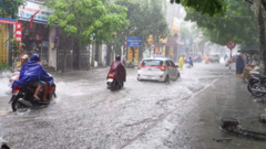 Vùng áp thấp hoạt động ở Bắc Biển Đông, miền Bắc đón đợt mưa lớn kéo dài