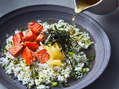 Văn hóa ẩm thực: Cơm chan trà - quốc hồn của Nhật Bản từng là món 'đuổi khách'?