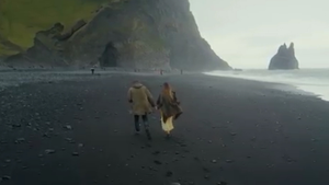 Video: Bãi biển cát đen độc đáo nhất thế giới