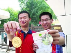 Thiên tài toán học bị gọi là 'đồ ngốc', trở thành giảng viên đại học danh tiếng