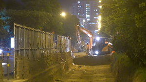 Video: Xuyên đêm thi công mở rộng đường Tôn Thất Thuyết ở Hà Nội