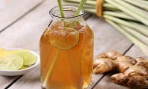 Cách nấu nước chanh sả gừng tăng sức đề kháng mùa dịch