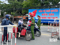 Ninh Thuận: Tạm đình chỉ Chủ tịch phường thu 10.000 đồng/giấy xác nhận ra đường