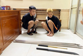 Cảnh sát nổ súng, truy đuổi bắt nhóm thanh niên mang hung khí đi chém nhau