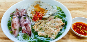 Ở nhà mùa dịch, học cách làm món bún quậy Phú Quốc lừng danh