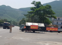 Nam công nhân chạy xe máy từ Bình Dương về Thừa Thiên - Huế mắc COVID-19