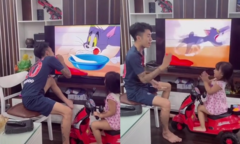 Clip: Bé gái cười khanh khách cực yêu khi bố diễn ảo thuật