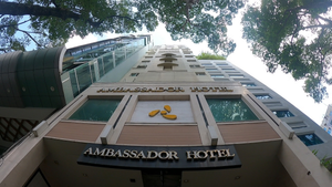 Video: 'Khách sạn cộng đồng' dành cho người chống dịch ở TP.HCM