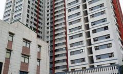 Hà Nội: Bé trai 3 tuổi rơi từ tầng 6 chung cư chết thương tâm