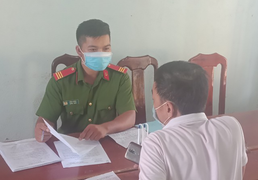 Xử lý 2 kẻ trèo hàng rào, trốn chốt kiểm dịch COVID-19 thăm người thân