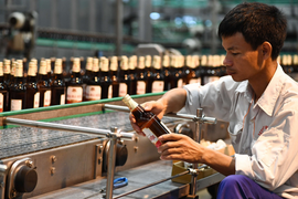 Đề xuất bổ sung đồ uống, sữa là hàng thiết yếu