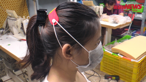 Video: Hàng ngàn tai giả đeo khẩu trang từ Hà Nội gửi tặng TP.HCM chống dịch