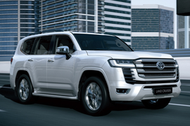 Vì sao Toyota yêu cầu khách mua Land Cruiser không bán lại?