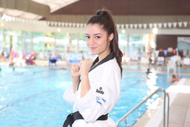 Olympic Tokyo 2020: Vẻ đẹp hút hồn của nữ võ sĩ Israel gây sốt dân mạng