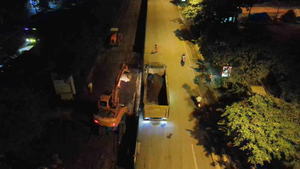 Video: Xuyên đêm mở rộng tuyến đường đẹp nhất Thủ đô