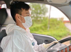 Nam sinh Kon Tum hơn nửa tháng lái xe xuyên đêm chở rau củ hỗ trợ TP. HCM