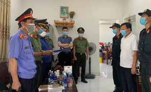 Thừa Thiên - Huế: Bắt Giám đốc và 1 Phó Giám đốc Cảng hàng không Quốc tế Phú Bài