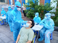 Việt Nam thêm 2.861 người mắc COVID-19